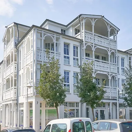 Mit Balkon Und Freizeitangeboten In Apartmán *